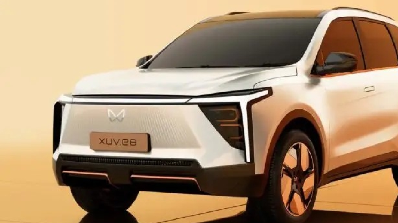 Mahindra XUV e8